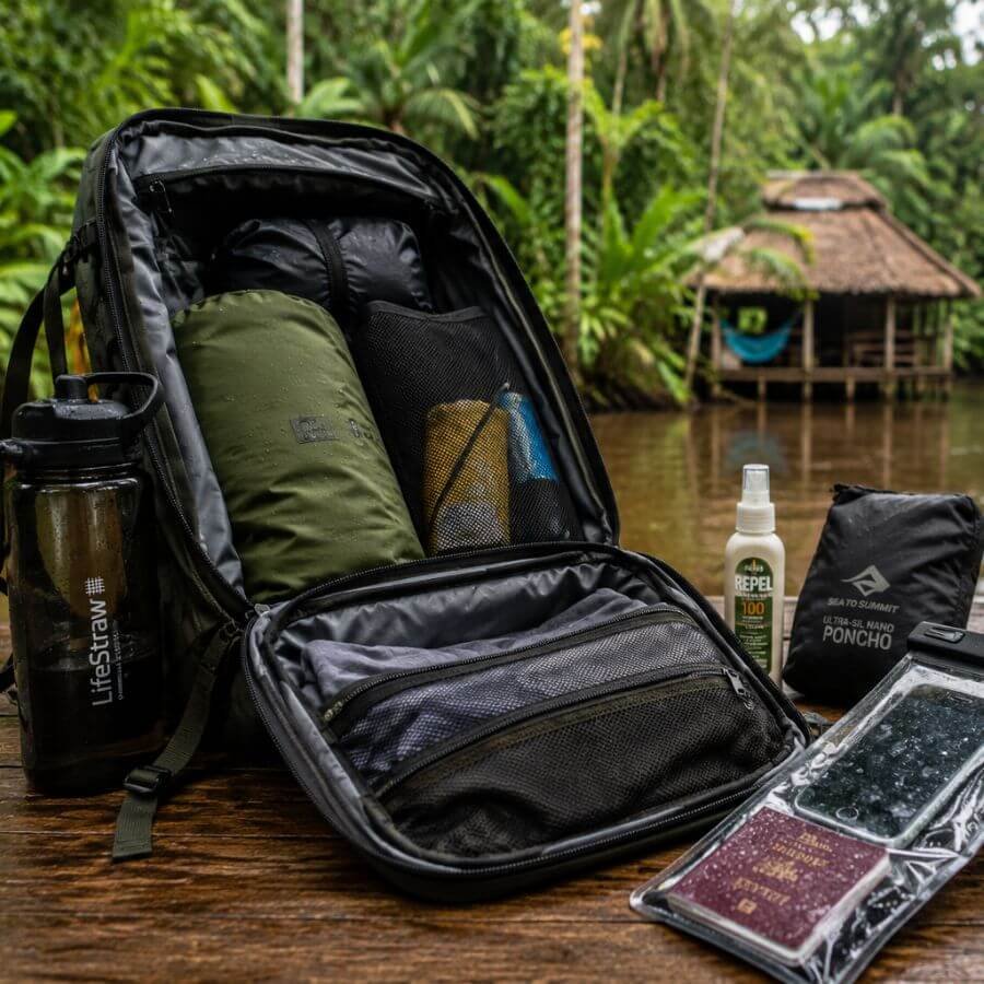 Équipement de voyage adapté aux climats tropicaux, humides et chauds